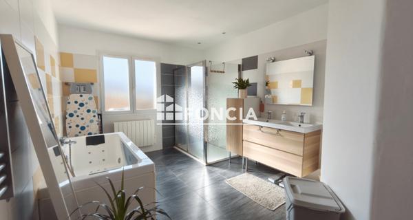 À vendre Maison 6 pièces 158 m² - Marseillan 34340