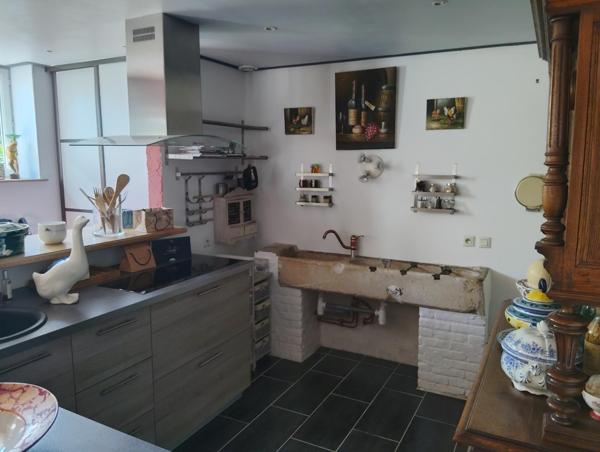 Maison à Orbec, 14290 - 10 pièces 276m²