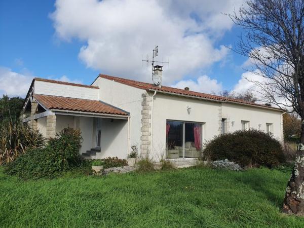 Maison traditionnelle Cozes 120 m²