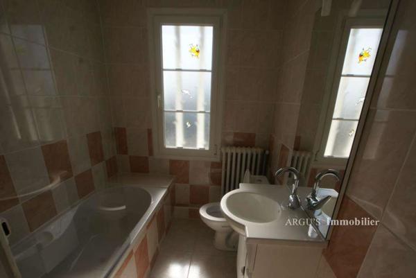 Maison à Louer à Civray