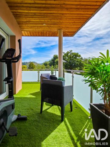 Maison à vendre 6 pièces 222 m² Saint-Christophe-Vallon