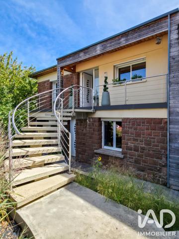 Maison à vendre 6 pièces 222 m² Saint-Christophe-Vallon