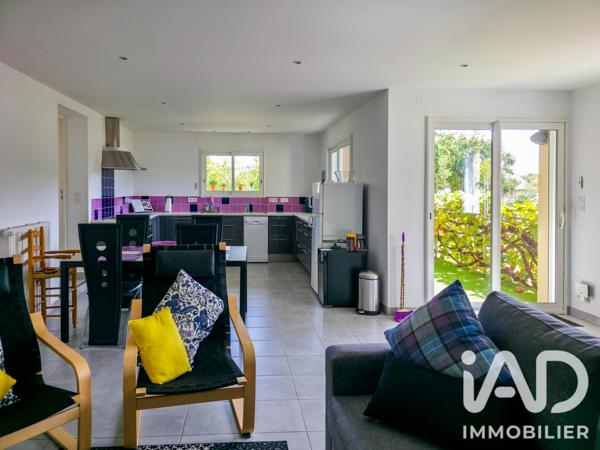 Maison à vendre 6 pièces 222 m² Saint-Christophe-Vallon