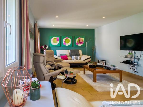 Maison à vendre 6 pièces 222 m² Saint-Christophe-Vallon