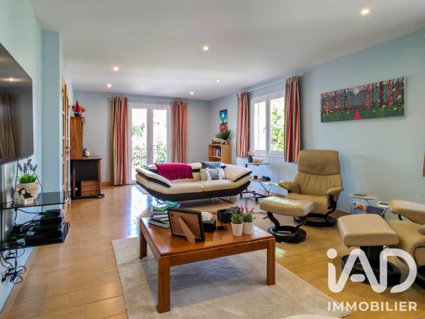 Maison à vendre 6 pièces 222 m² Saint-Christophe-Vallon
