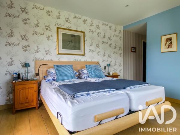 Maison à vendre 6 pièces 222 m² Saint-Christophe-Vallon