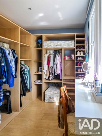 Maison à vendre 6 pièces 222 m² Saint-Christophe-Vallon