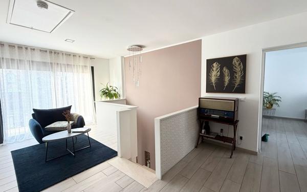 Maison à vendre    5 pièces • 189 m2 Le Plessis-Trévise