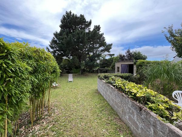 LA BAULE -Quartier du Bas-Guezy -Fort potentiel sur 815 m² de terrain constructible