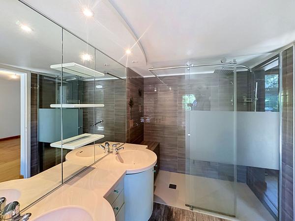 Maison 8 pièces 174 m2