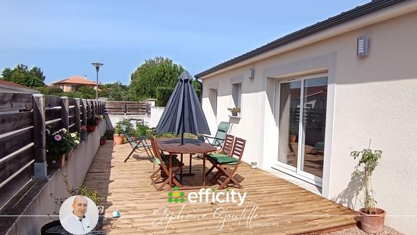 Maison
         4 pièces
        - 92 m² Exclusivité 220 000 € *