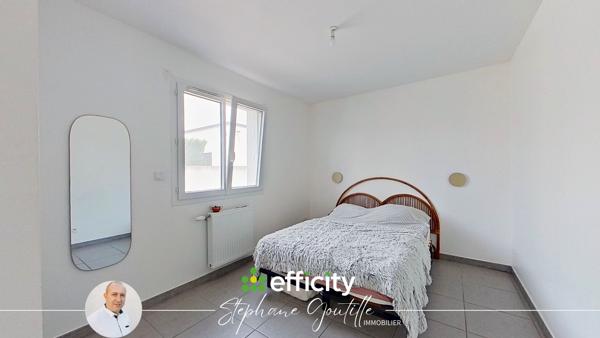Maison
         4 pièces
        - 92 m² Exclusivité 220 000 € *