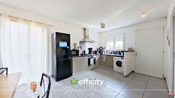 Maison
         4 pièces
        - 92 m² Exclusivité 220 000 € *