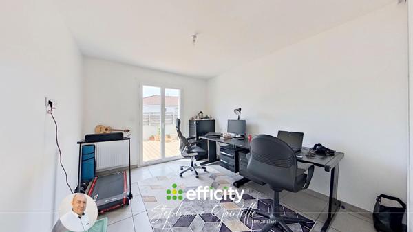 Maison
         4 pièces
        - 92 m² Exclusivité 220 000 € *