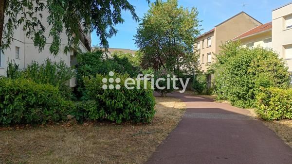 Appartement
         3 pièces
        - 75 m² Exclusivité 219 000 € *