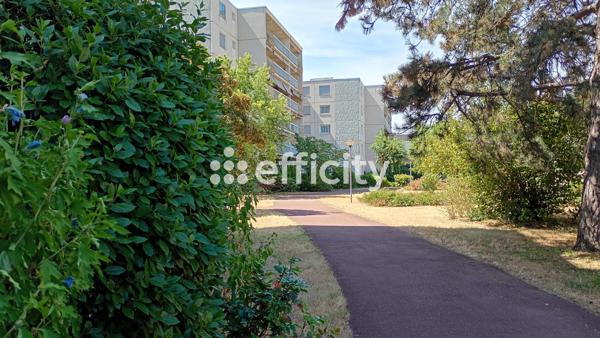 Appartement
         3 pièces
        - 75 m² Exclusivité 219 000 € *