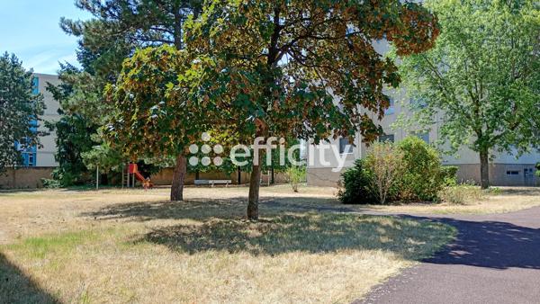 Appartement
         3 pièces
        - 75 m² Exclusivité 219 000 € *