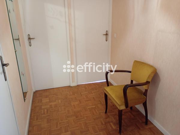 Appartement
         3 pièces
        - 75 m² Exclusivité 219 000 € *