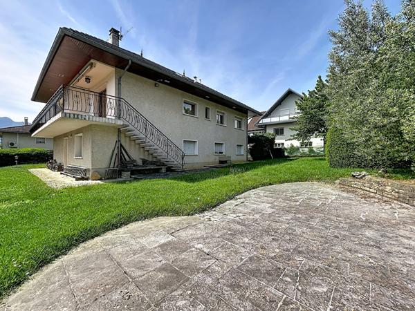 Maison Aix-les-Bains 8 pièces 185 m2 au calme absolu avec vue panoramique