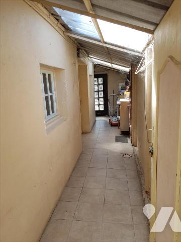 LA FLECHE Centre, maison de ville à rafraichir