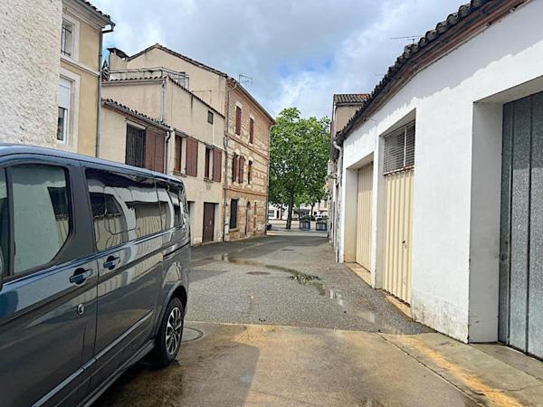 Appartement et ancien local commercial