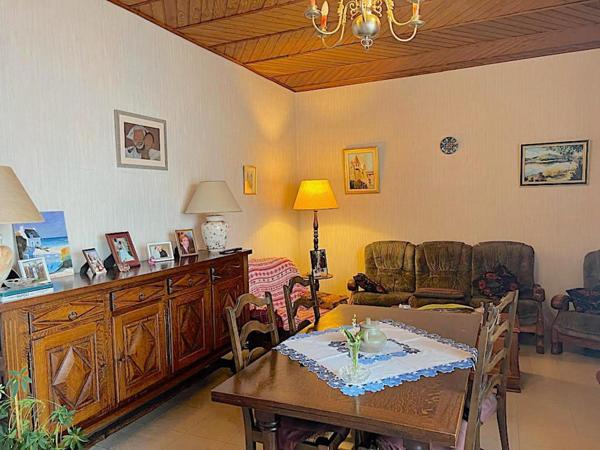 Appartement et ancien local commercial