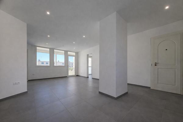 Marignane (13700) APPARTEMENT 3 PIECES 56M2 RENOVE A NEUF