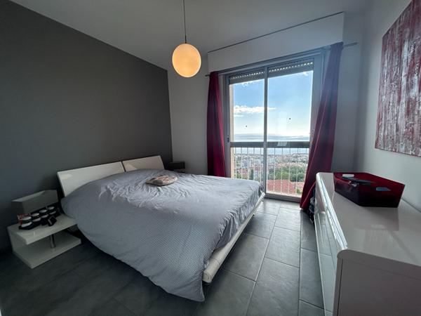 A vendre Ville di Pietrabugno, appartement T3 au dernier étage  Vue mer