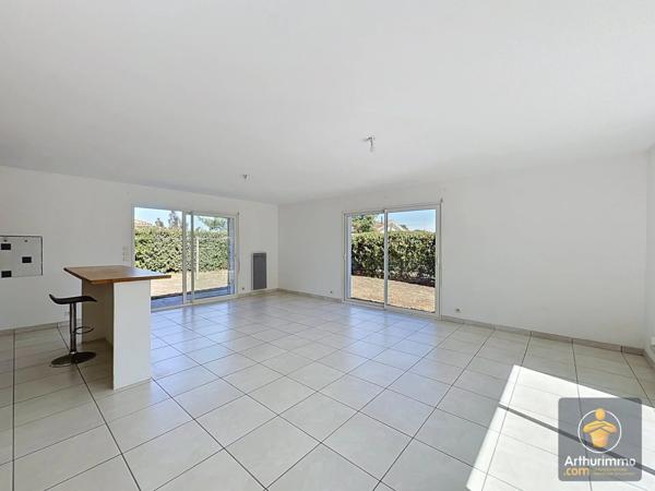 Location                                                      Maison
                        
                     3 pièces                      90 m2                     à Saint-Paul-en-Born
