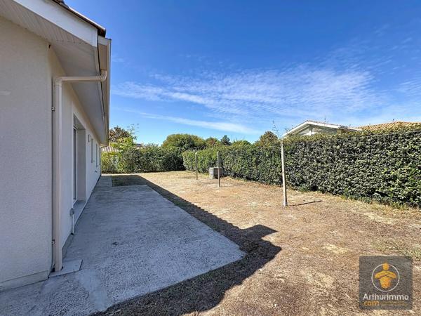 Location                                                      Maison
                        
                     3 pièces                      90 m2                     à Saint-Paul-en-Born