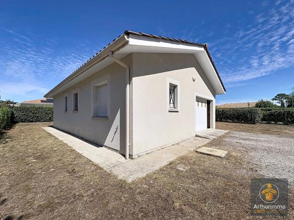 Location                                                      Maison
                        
                     3 pièces                      90 m2                     à Saint-Paul-en-Born