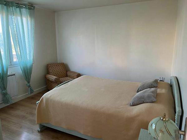 Appartement à vendre    3 pièces •  Chennevières-sur-Marne