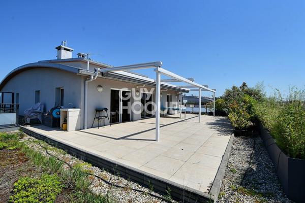 Appartement T3 de 76m²  avec une grande terrasse sans vis-à-vis - Bron Eglise