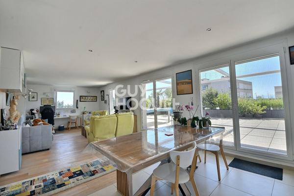 Appartement T3 de 76m²  avec une grande terrasse sans vis-à-vis - Bron Eglise