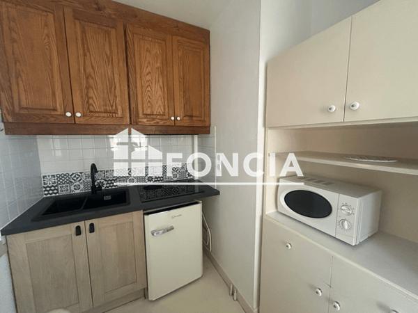 Location Studio meublé 21.7 m² - 200 - 202 CHEMIN DE ST VALERIE Cahors 46000