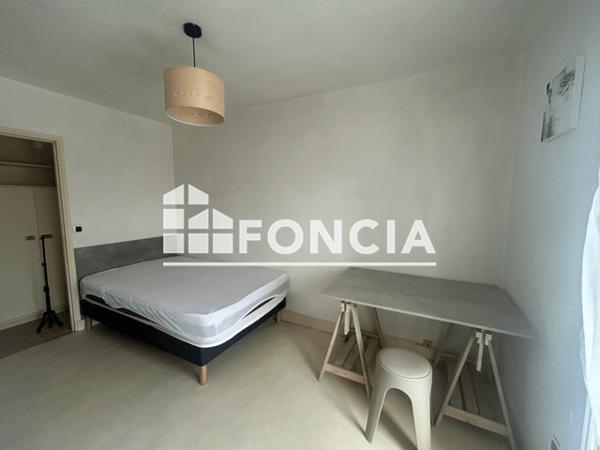 Location Studio meublé 21.7 m² - 200 - 202 CHEMIN DE ST VALERIE Cahors 46000