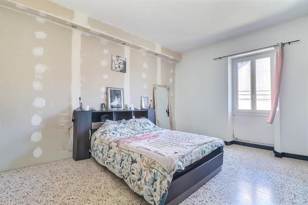 Maison
         5 pièces
        - 297 m² Exclusivité