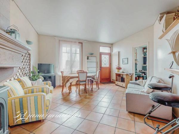 Charmante maison meulière de 1930 à Thomery