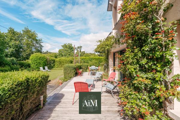 Belle maison familiale dans un écrin de verdure à Arradon – à pied de la plage