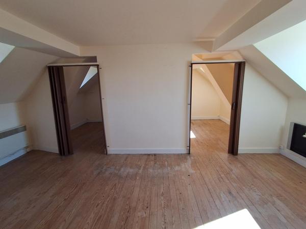 Maison sur 2835 m² à rafraîchir de 58 m² habitable