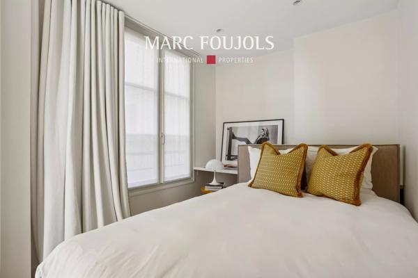 Paris Ier – VENDOME-ST HONORE – 3 pièces rénové avec vue sur la place