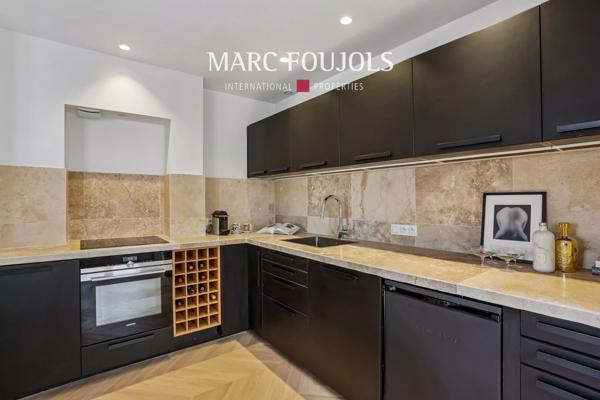 Paris Ier – VENDOME-ST HONORE – 3 pièces rénové avec vue sur la place