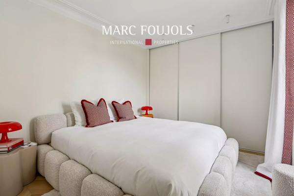 Paris Ier – VENDOME-ST HONORE – 3 pièces rénové avec vue sur la place