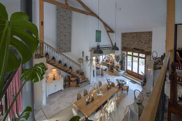 Maison 5 pièces - 285 m² Bien prestige