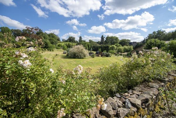 Maison 5 pièces - 285 m² Bien prestige