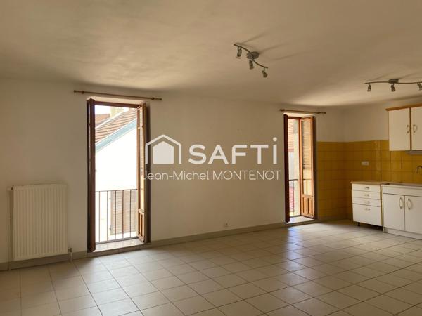 Au coeur du centre ville de Nuits.St.Georges, appt T3 de 72 m² hab.