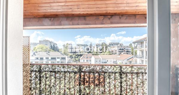 À vendre Appartement 4 pièces 90 m² - Saint-julien-en-genevois 74160