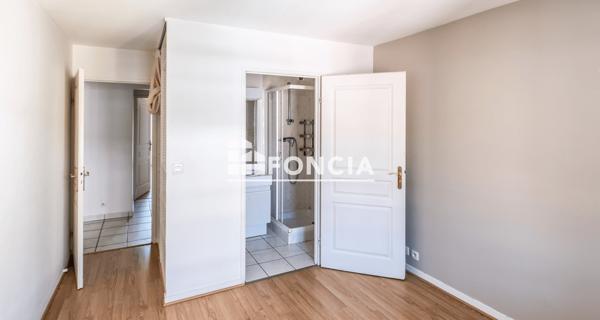 À vendre Appartement 4 pièces 90 m² - Saint-julien-en-genevois 74160