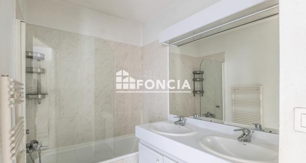 À vendre Appartement 4 pièces 90 m² - Saint-julien-en-genevois 74160