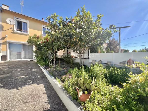 Vente                                                      Maison
                        
                     4 pièces                      86 m2                     à Clermont-Ferrand